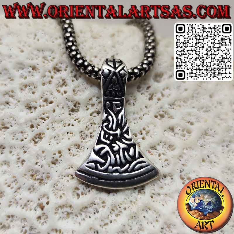 Small silver pendant with Norse ax blade with Celtic engravings (leviathan)