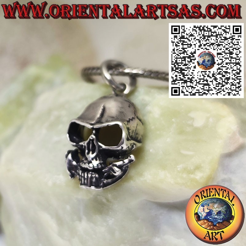 Silver pendant in the shape of a skull with a rose between its teeth (medium)