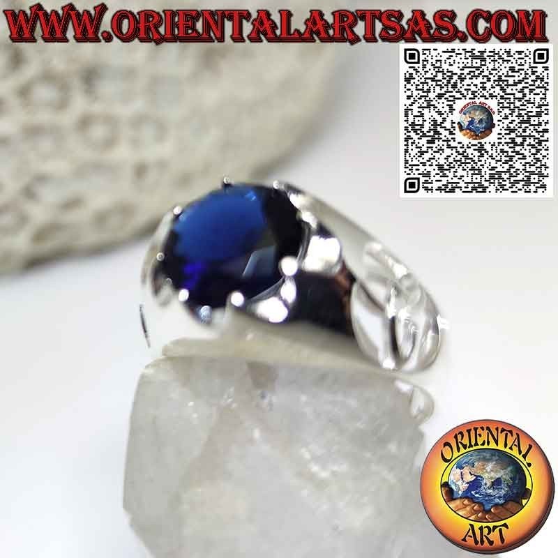 Bague en argent avec saphir synthétique rond et noeud tyrone sur les côtés