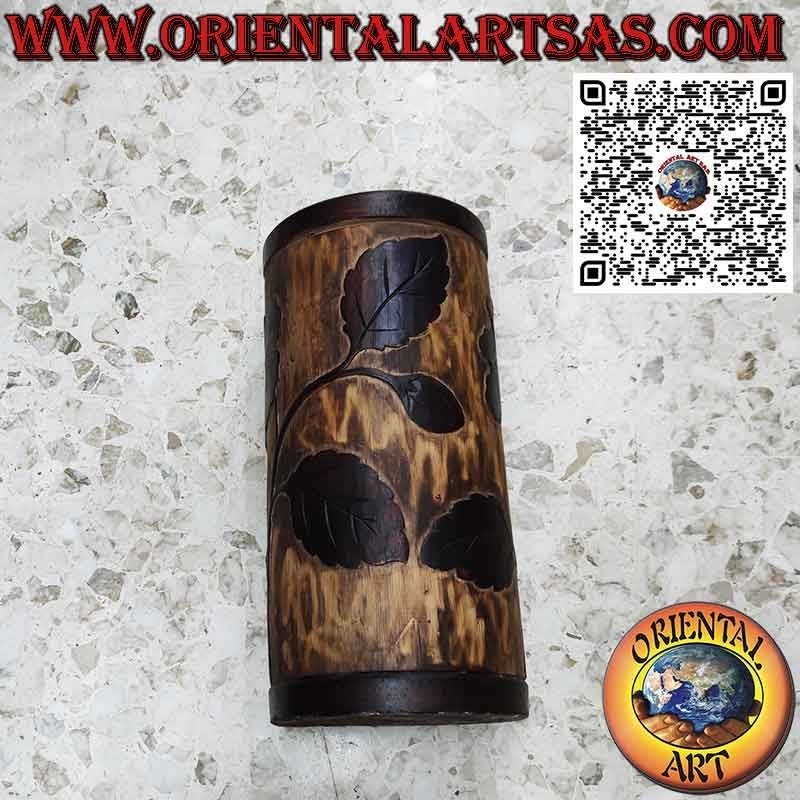 Paragüero de madera de un solo tronco tallado a mano con motivos florales