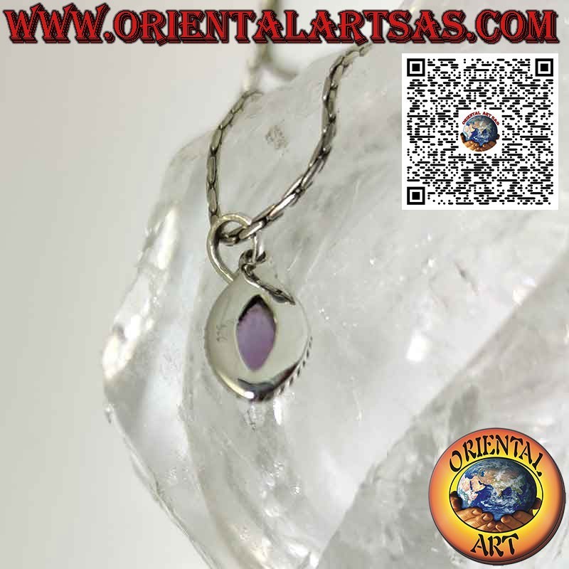 Silver pendant with cabochon cut natural shuttle amethyst