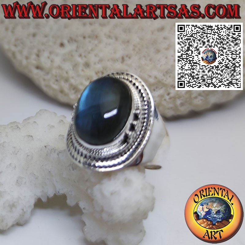 Bague en argent avec Labradorite naturelle ovale et serti bande