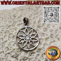 Colgante de plata, mandala geométrico con flor de loto central