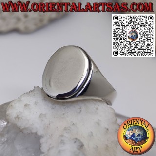 Bague ovale lisse en argent avec base surélevée style chevalier