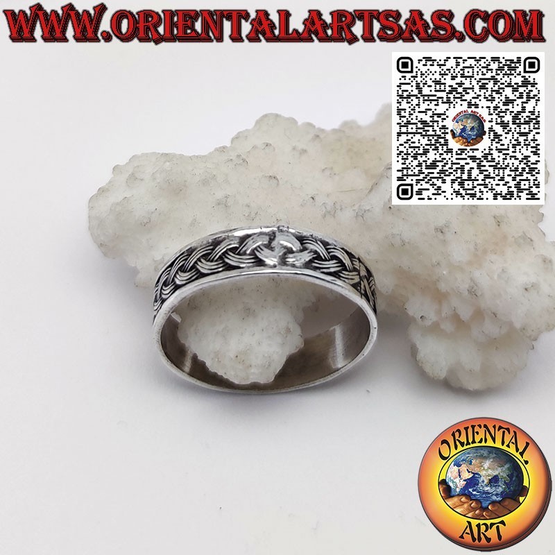 Bague en argent avec tresse sculptée en bas-relief de 5 mm