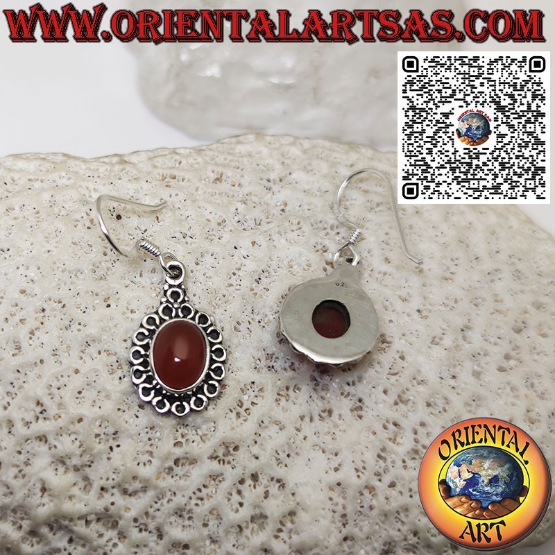 Pendientes de plata con cornalina natural ovalada rodeada de círculos
