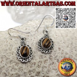 Silberohrringe mit ovalem Tigerauge, umgeben von Kreisen