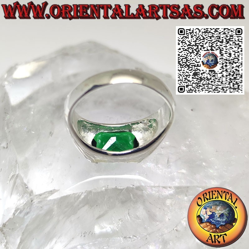 Anello in argento con Smeraldo sintetico rettangolare incastonato di traverso