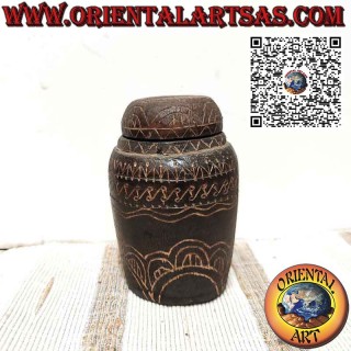 Alter zylindrischer Behälter aus Holz und Bambus, graviert von Dayak Borneo