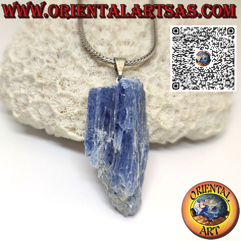 Pendentif Kyanite bleu brut avec crochet en métal hypoallergénique