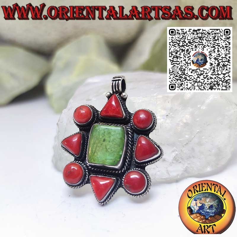 Colgante de plata con turquesa tibetana natural y corales naturales.