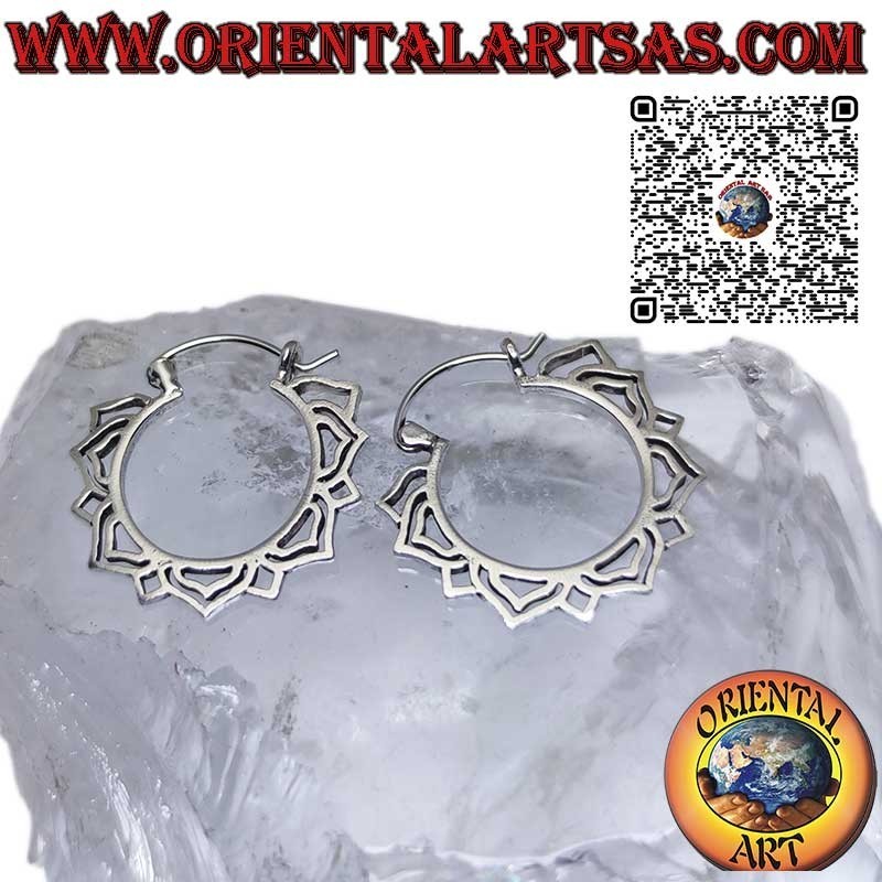 Pendientes de aro con contorno de flor de loto en plata maciza 925