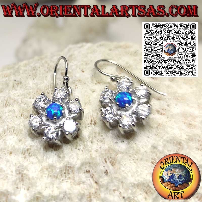 Boucles d'oreilles en argent avec opale mystique bleue ovale à bord lisse