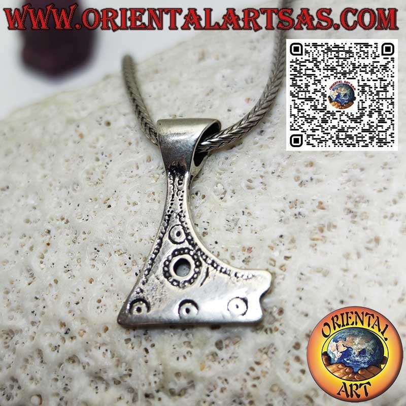 925 silver pendant in the shape of an ax from the Viking warriors amulet