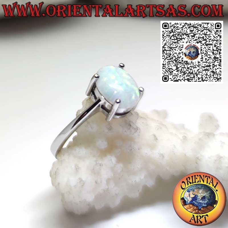 Bague en argent avec opale arlequin ovale, sertie de 4 griffes