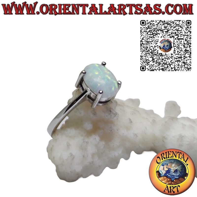 Bague en argent avec opale arlequin ovale, sertie de 4 griffes