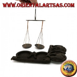 Ancient small scale with hand-inlaid wooden case