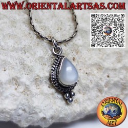 Silver pendant with natural teardrop moonstone set