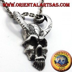 Pendentif crâne avec cornes de RAM, d'argent