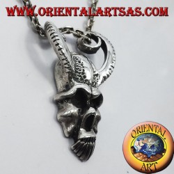 cráneo colgante con cuernos de RAM, plata