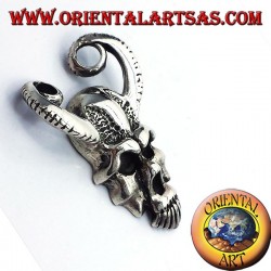 Pendentif crâne avec cornes de RAM, d'argent