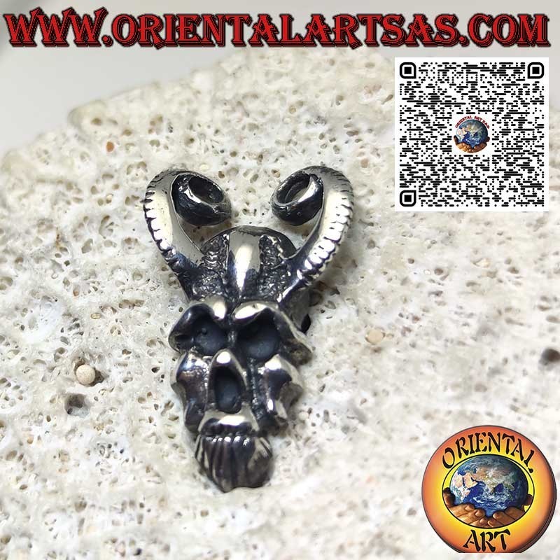 Ciondolo in solido argento Teschio umano con corna di ariete Baphomet