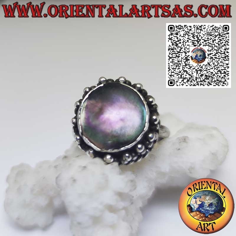 Anillo redondo de plata con concha de abulón de Paua rodeada de puntos