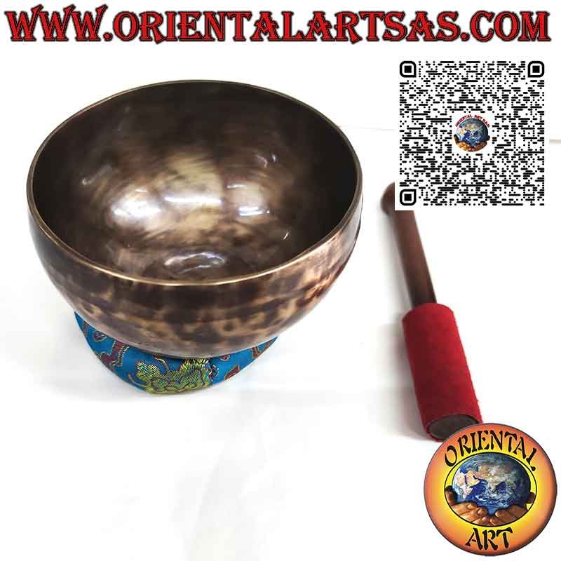 Handmade Tibetan singing bowl with clapper, 14 cm Ø, 560 g, "MI", 360 Hz