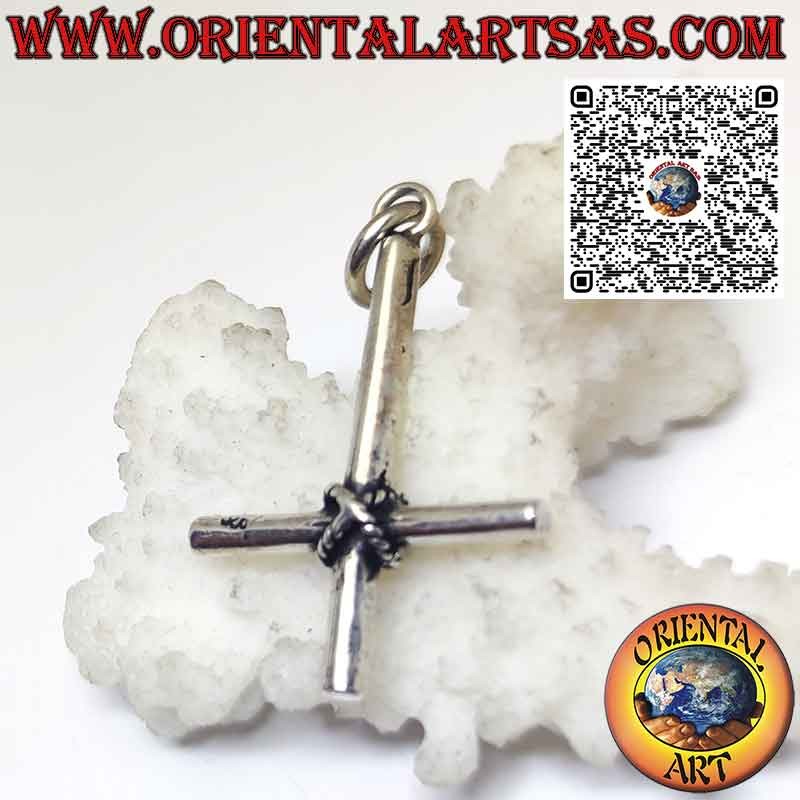 Pendentif en argent, croix de Saint-Pierre antichrétienne inversée nouée au centre
