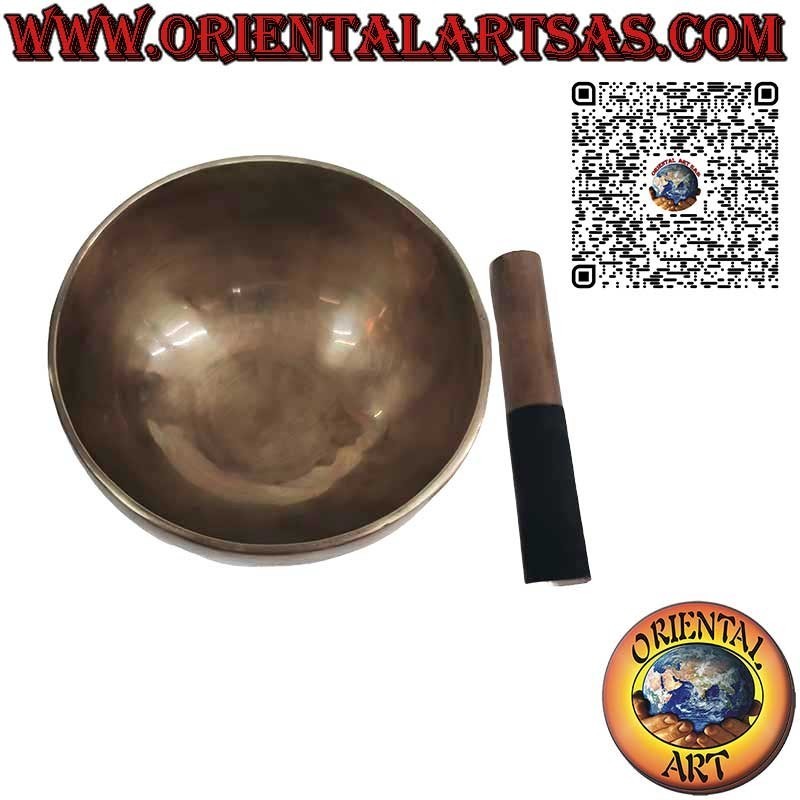 Handgefertigte tibetische Klangschale „Nadayaga“ mit Klöppel, 18 cm Ø, 880 g, „F“, 230 Hz