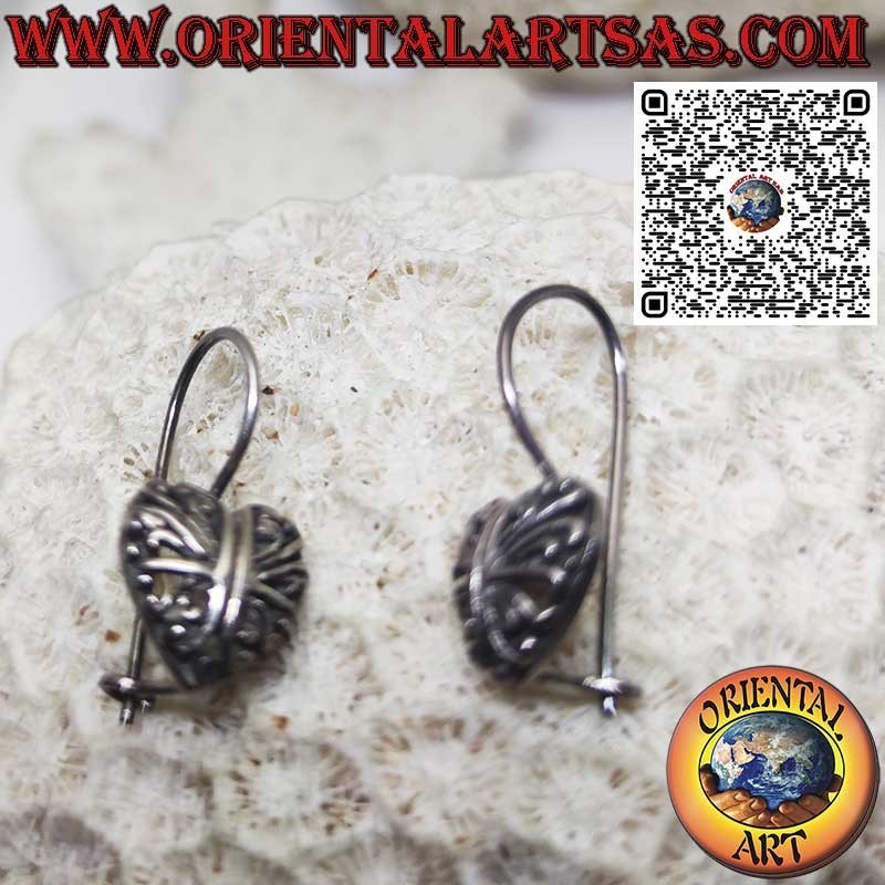 Boucles d'oreilles leviers en argent, coeur arrondi ajouré de style baroque