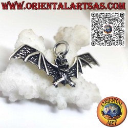 pendentif en argent, chauve-souris aux ailes ouvertes