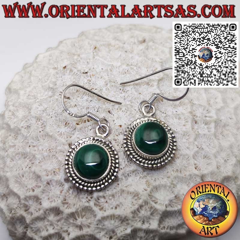 Silver earrings with round Malachite surrounded by braid and spheres