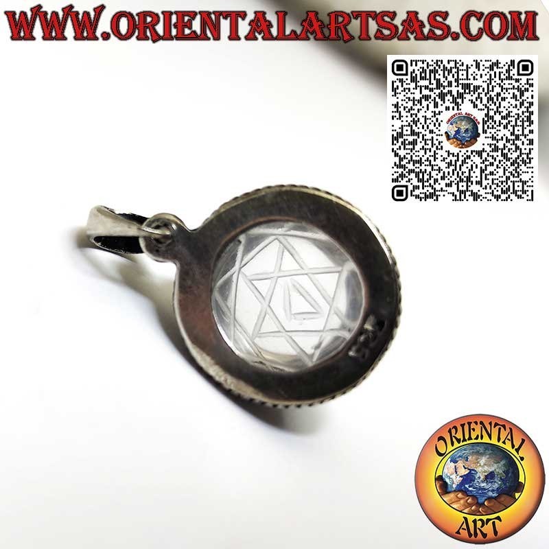Silberanhänger mit Sri Yantra auf Bergkristall eingraviert 18mm.Ø