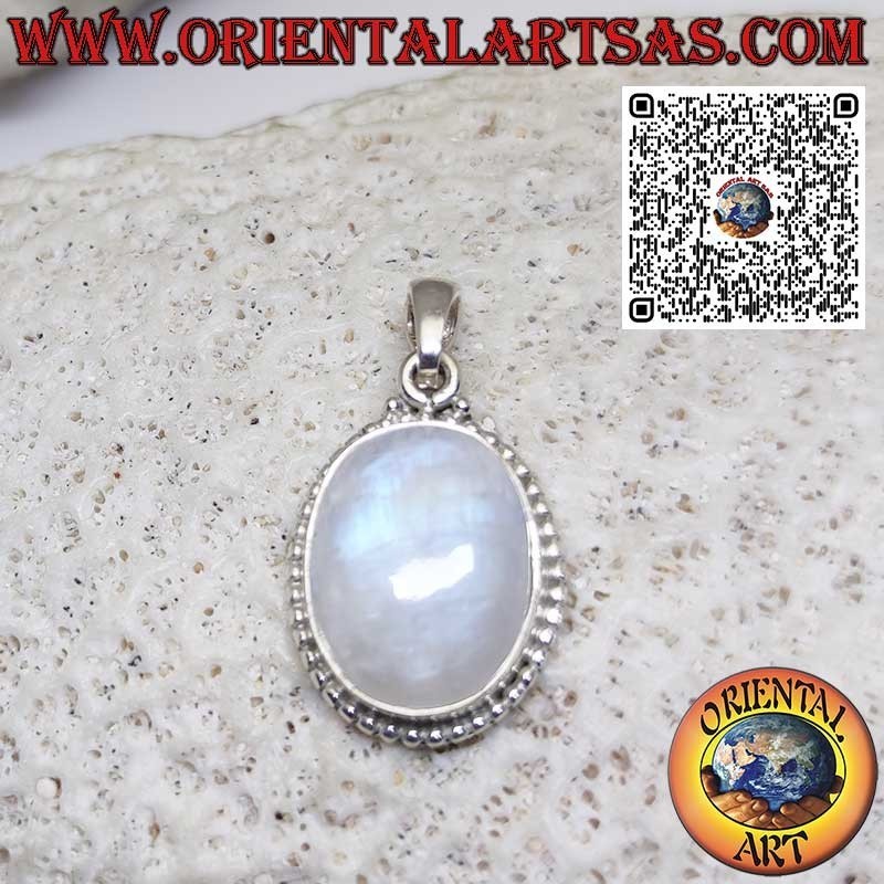 Ciondolo in argento con pietra di luna arcobaleno ovale con sfere
