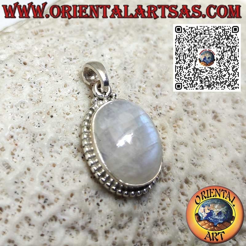 Ciondolo in argento con pietra di luna arcobaleno ovale con sfere
