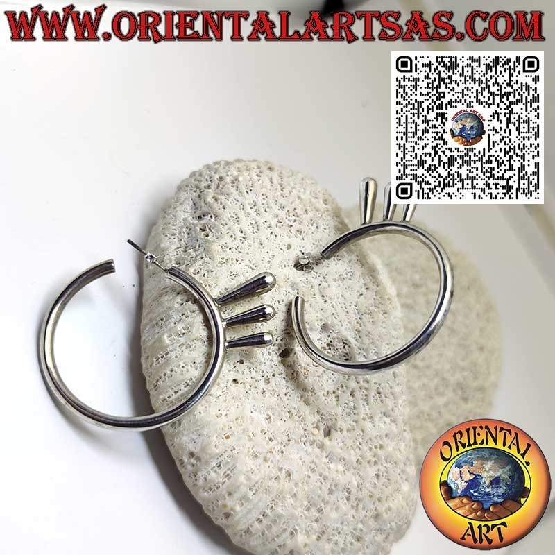 Boucles d'oreilles créoles en argent de 40 mm. avec trois bâtons qui dépassent