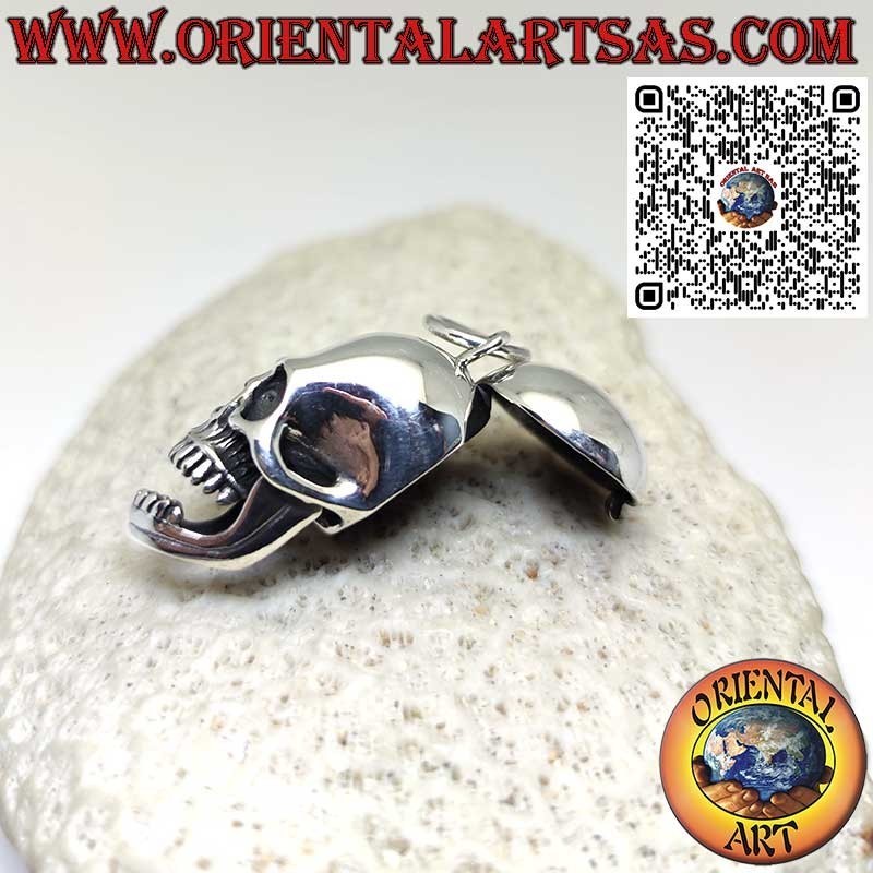 Silver pendant Skull with movable mandible and skull open