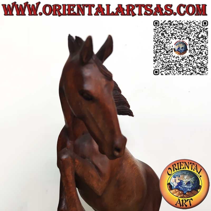 Scultura cavallo rampante con puledro in legno di suar da 50cm Ferrari