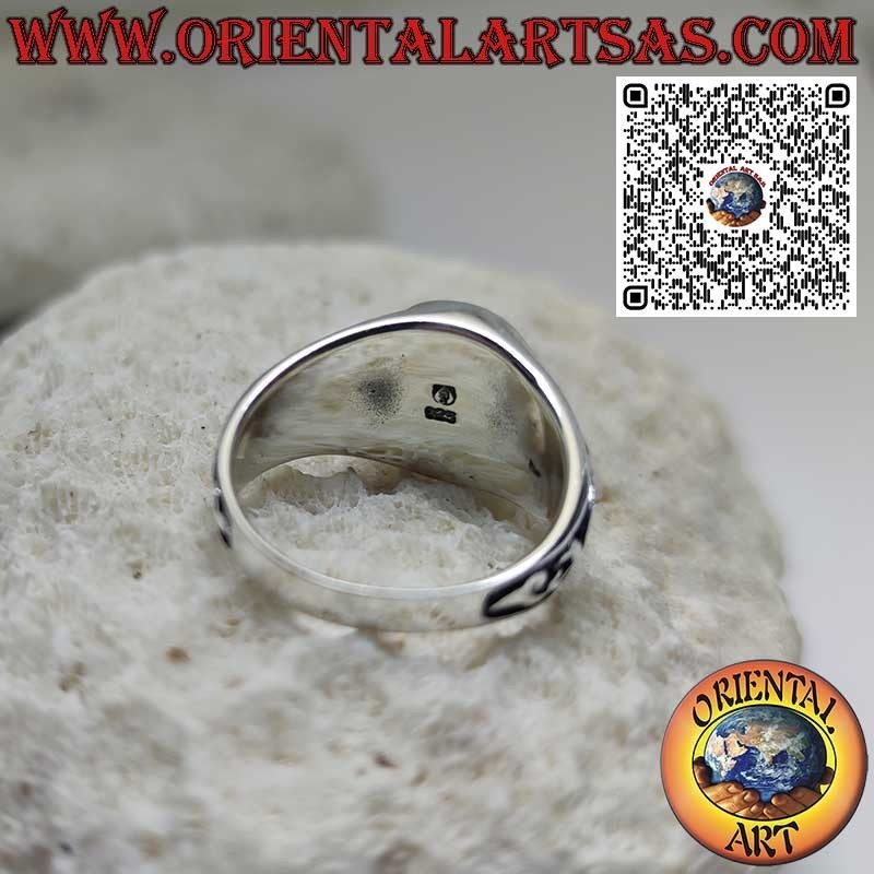 Anello in argento con turchese naturale dell'Arizona ovale e decoro floreale (22)