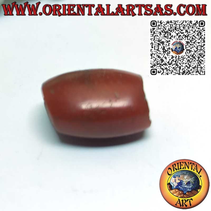 Pendentif tibétain antique en cornaline naturelle cylindrique percée