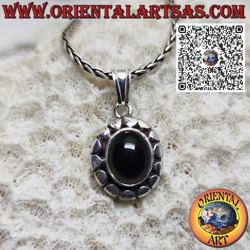 Silver pendant with natural oval onyx surrounded by cylinders