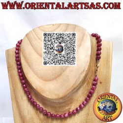Choker necklace with 7 mm Ruby Root beads and gold-plated silver clasp