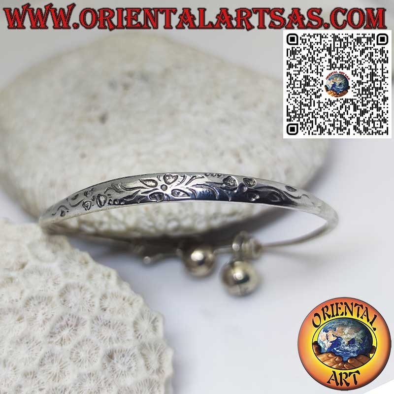 Rigid silver bracelet with engravings, handmade and with little bells