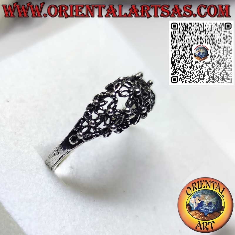 Anello in argento con fiorellini margherite traforati artigianale