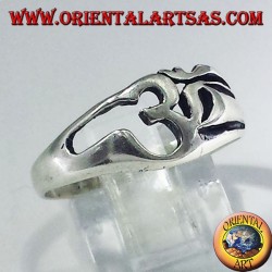 Bague en argent avec lettre sacrée de l'hindouisme
