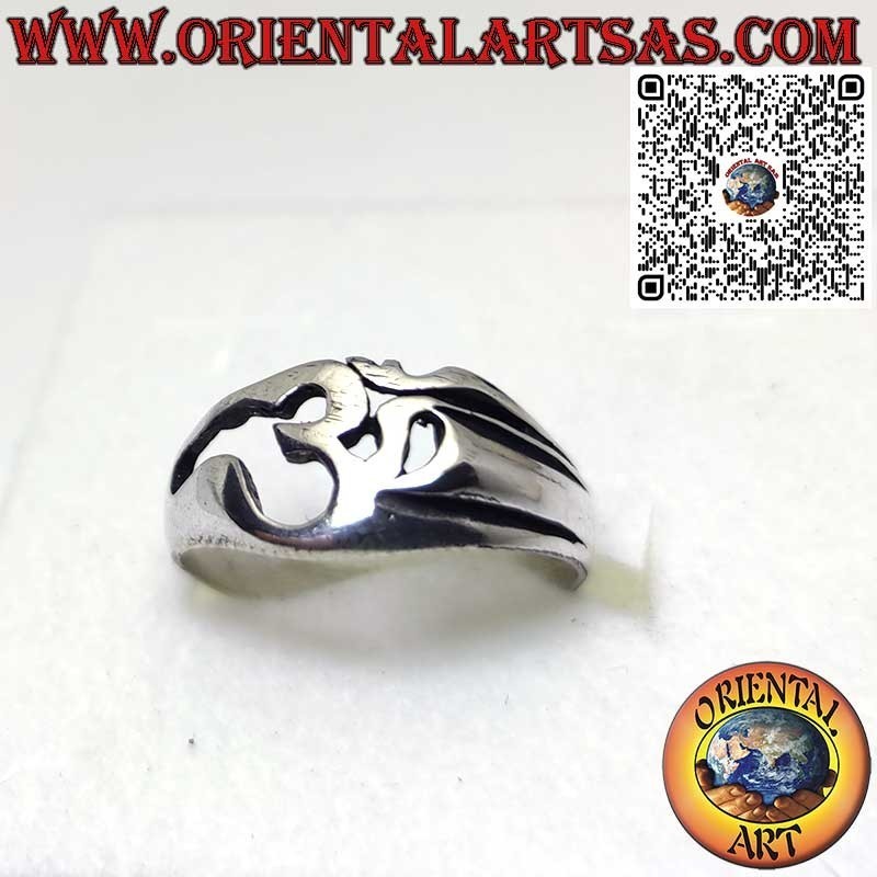 Bague en argent avec symbole sacré ॐ – Om, l’essence de l’énergie universelle