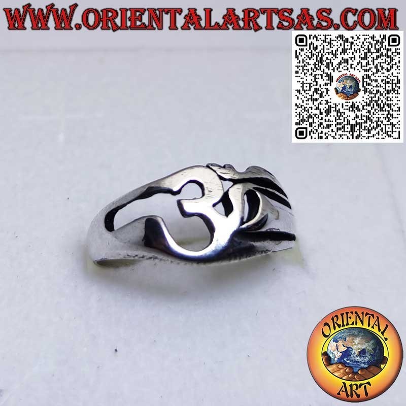 Silver Ring with Sacred ॐ Symbol – Om, the Essence of Universal Energy