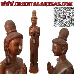 Scultura donna Thai con saluto Sawasdee in legno e intagli floreali 150 cm