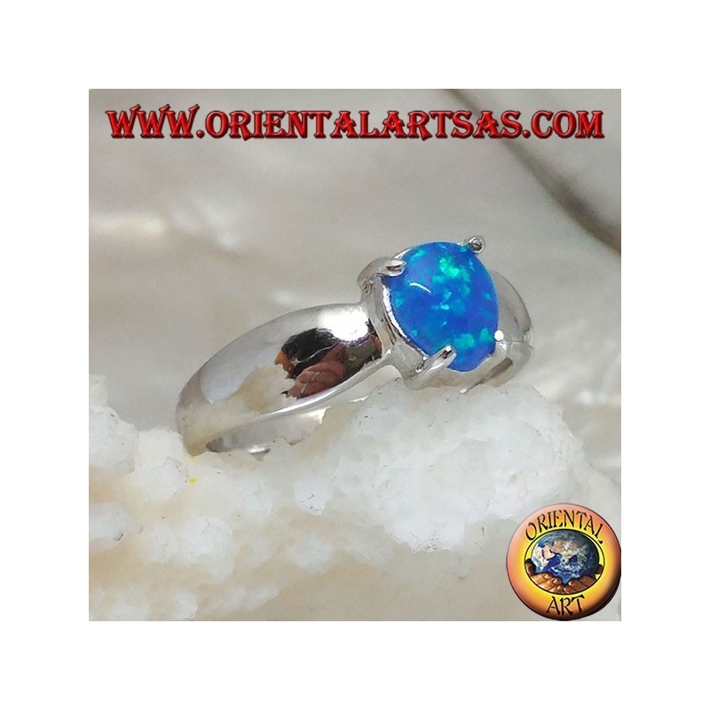 Anello in argento 925 con opale blu a goccia incastonato a 4 griffe